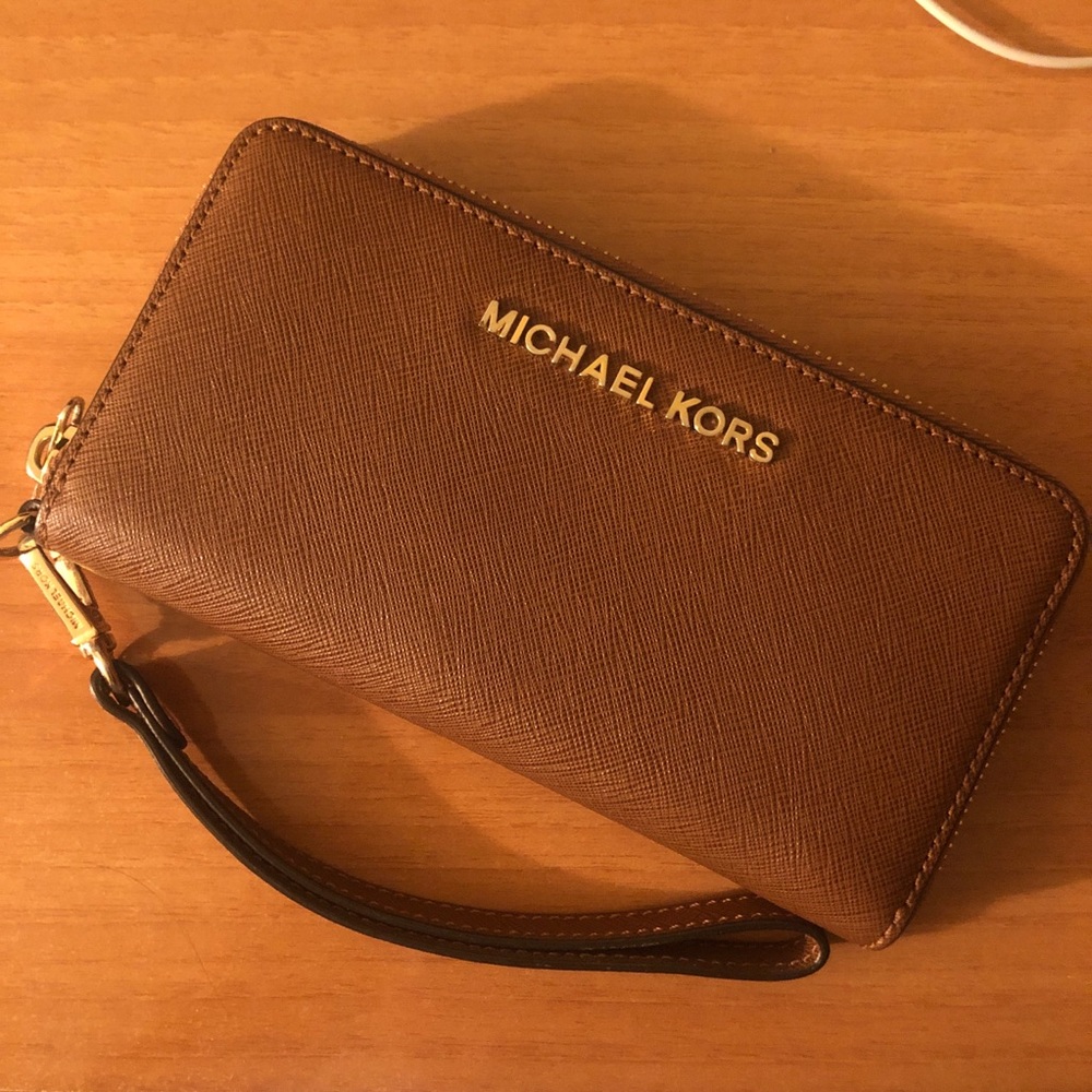 Michael michael kors brown wallet barely used